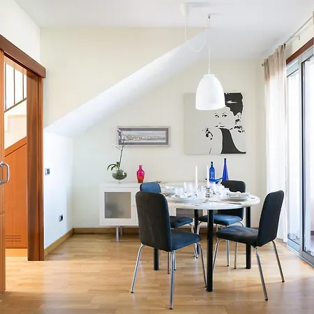 Casa Con Jardin Privado Y Piscina